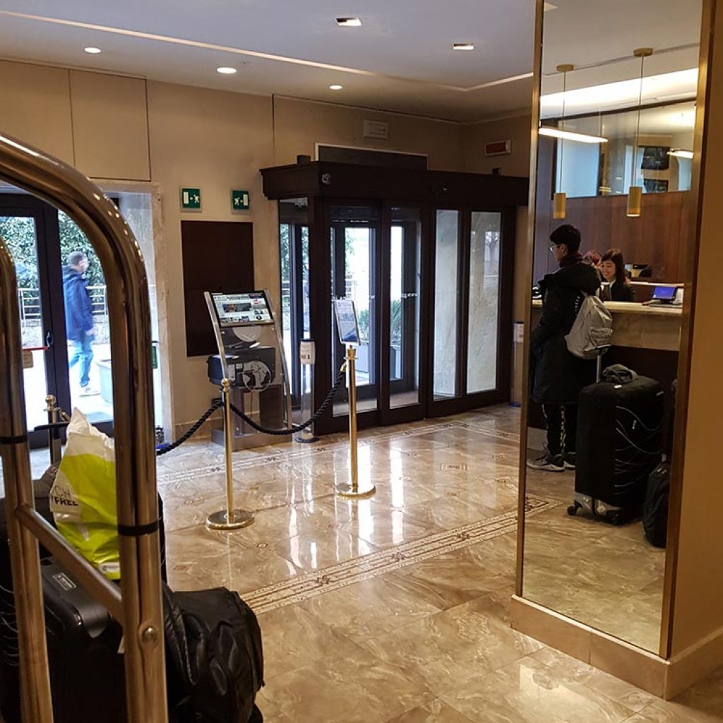 bussola hotel Galles