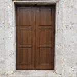 nuovo portone laterale chiesta