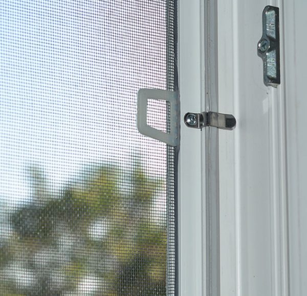 zanzariere-oscuranti zanzariere-oscuranti