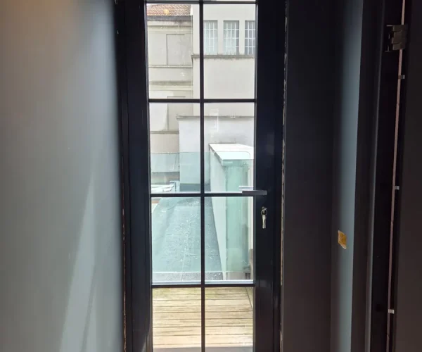 portoncino bicolore alluminio milano