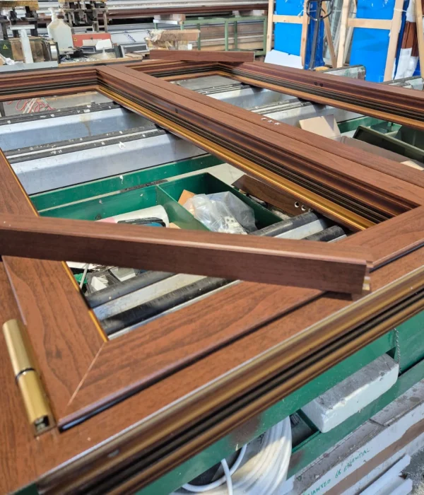 infissi in alluminio effetto legno noce milano infissi in alluminio effetto legno noce milano